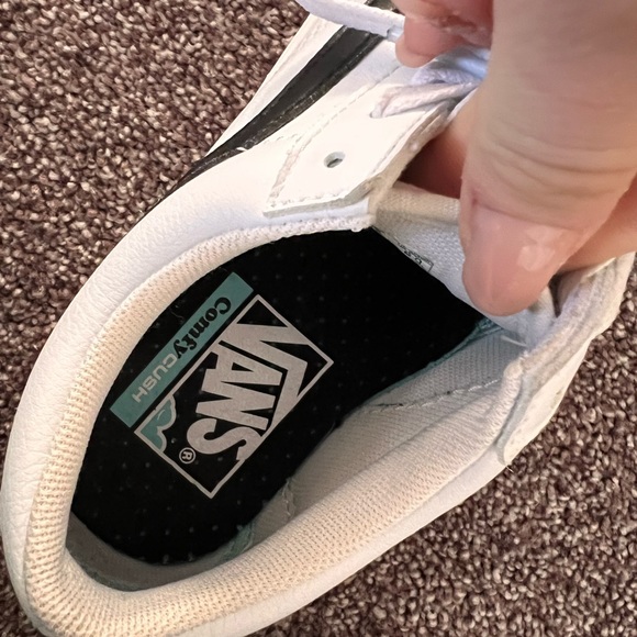 Vans sneakers never worn - Picture 4 of 5
